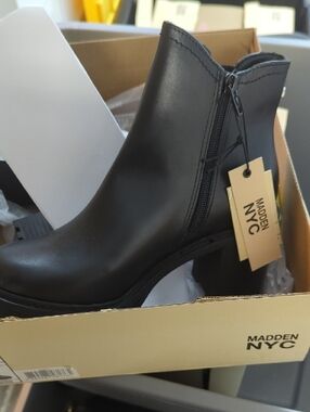 Steve Madden Black Chunky Heel Chelsea Bootie